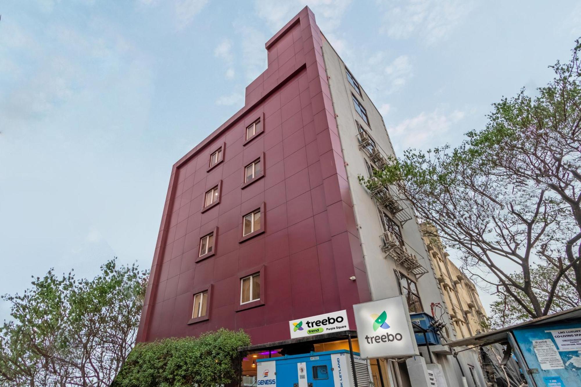 Treebo Purple Square Hotel ไฮเดอราบัด ภายนอก รูปภาพ